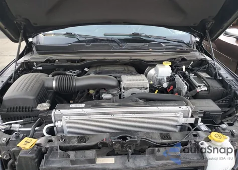 2021 Ram 1500 Laramie z USA, uszkodzony, nr VIN 1C6SRFRT0MN751792